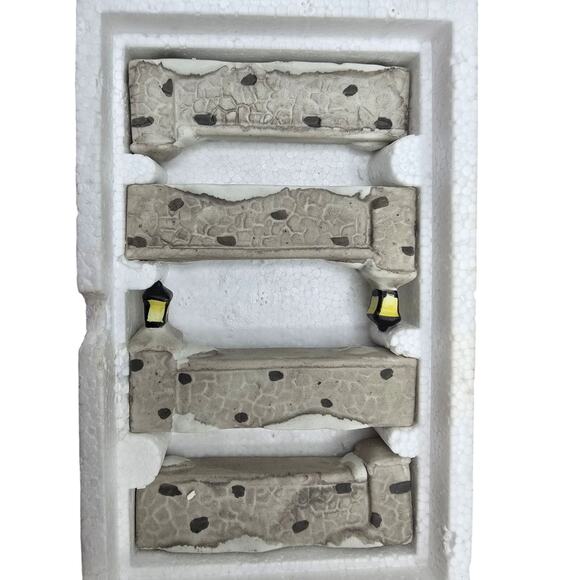 Christmas Village Accessories - Picture 5 of 5